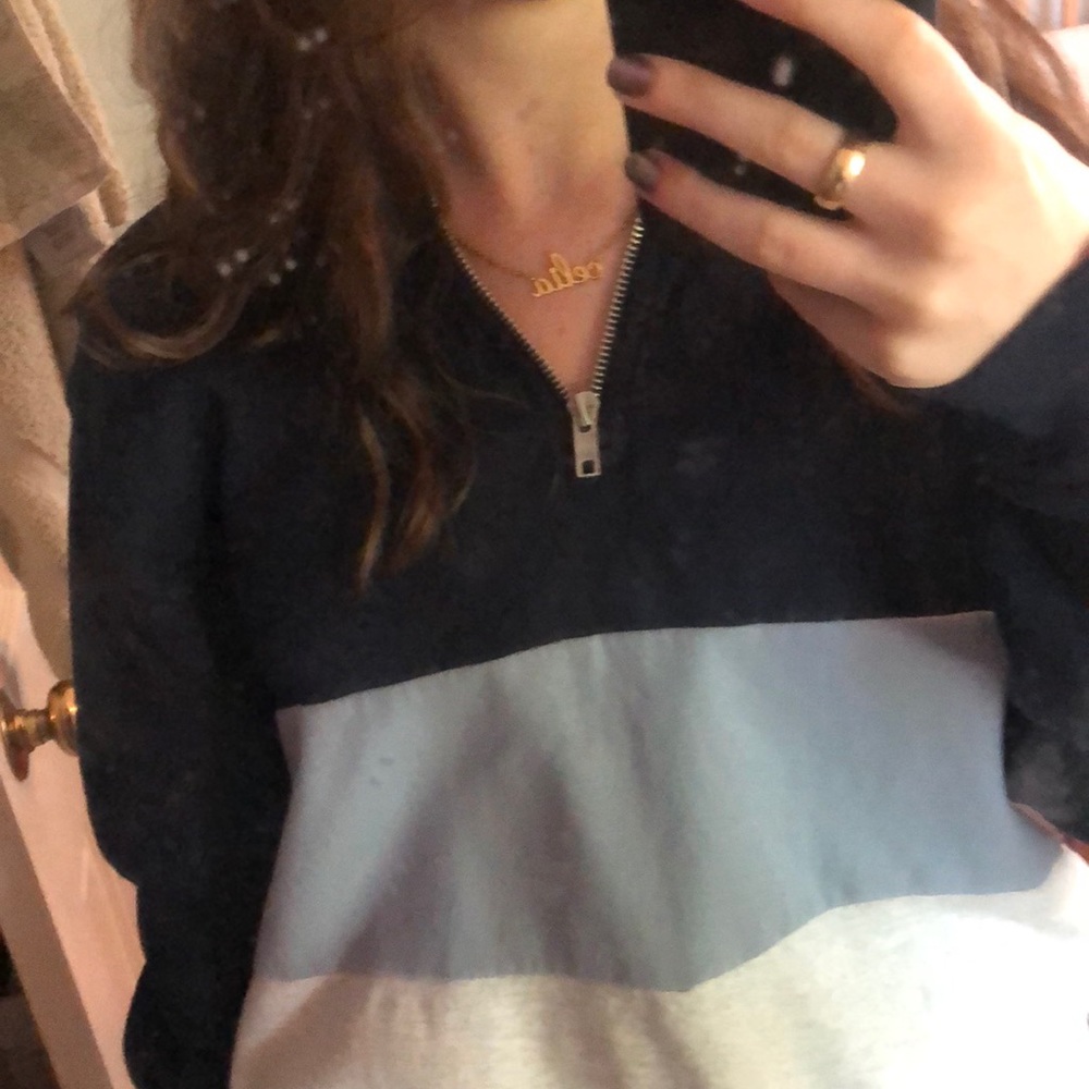 BRANDY MELVILLE ZIP UP